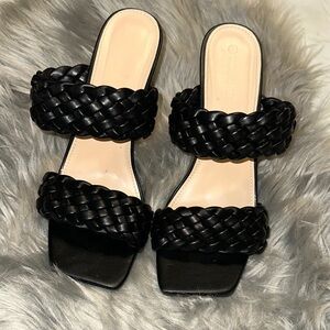 Wild Diva Black Heeled Braided Shoes